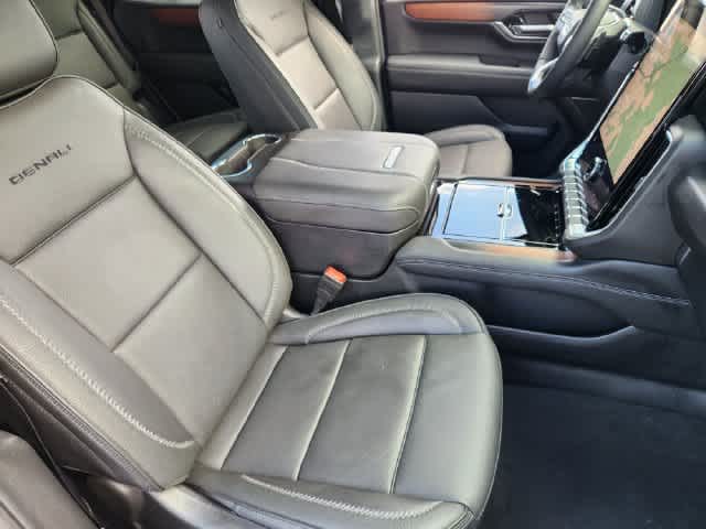 2025 GMC Yukon Denali Denali