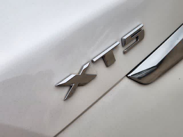 2017 Cadillac XT5 Luxury FWD