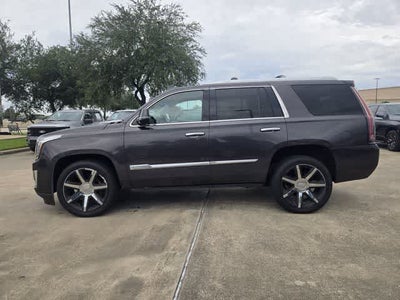 2016 Cadillac Escalade Luxury Collection