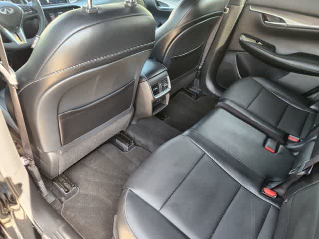 2022 INFINITI QX50 LUXE