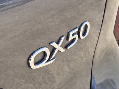 2023 INFINITI QX50 LUXE