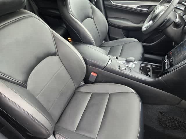 2023 INFINITI QX55 LUXE