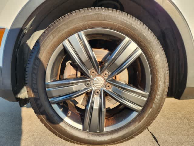 2018 Volkswagen Tiguan SEL Premium