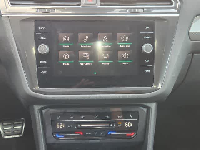 2023 Volkswagen Tiguan SE R-Line Black