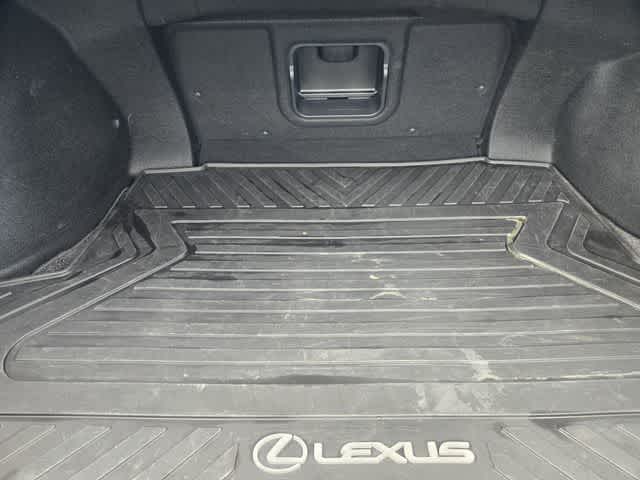2023 Lexus ES F SPORT Handling