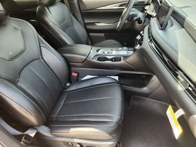 2027 INFINITI QX65 LUXE