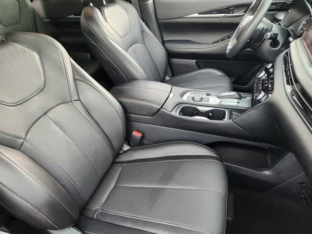 2025 INFINITI QX60 PURE