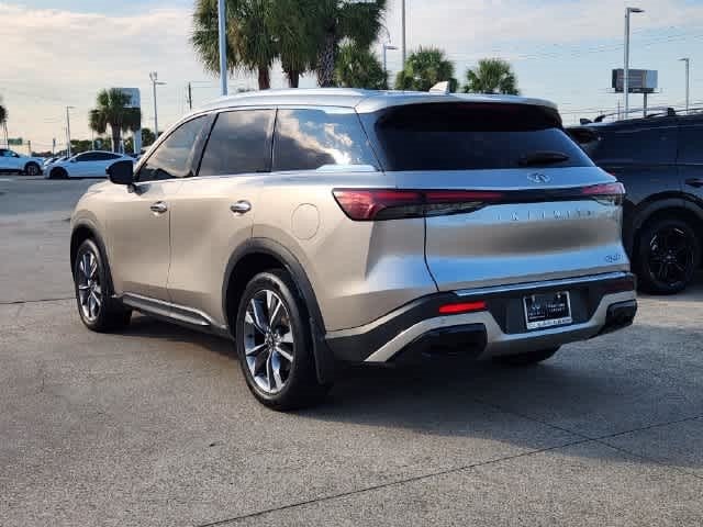 2023 INFINITI QX60 LUXE