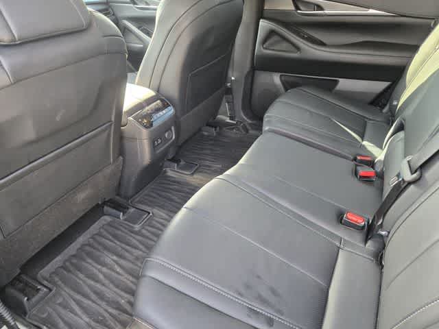 2024 INFINITI QX60 LUXE