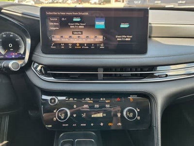 2024 INFINITI QX60 LUXE