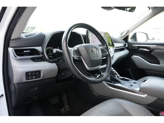 2023 Toyota Highlander Hybrid Limited