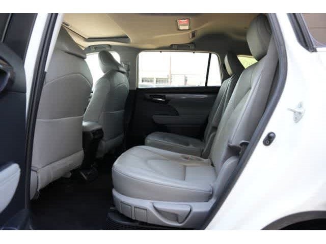 2023 Toyota Highlander Hybrid Limited