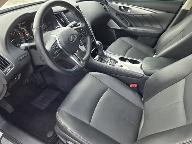 2023 INFINITI Q50 LUXE
