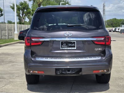 2022 INFINITI QX80 LUXE