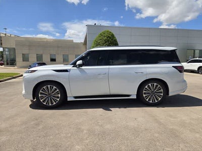 2027 INFINITI QX80 LUXE