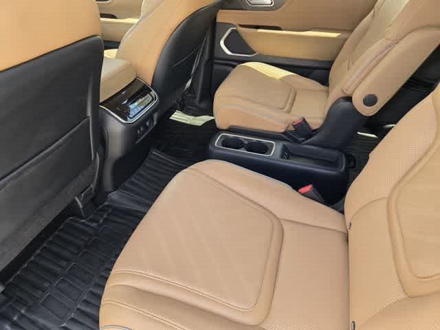 2027 INFINITI QX80 LUXE
