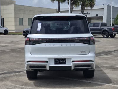 2026 INFINITI QX80 LUXE
