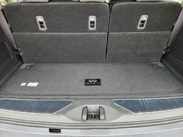 2027 INFINITI QX80 LUXE