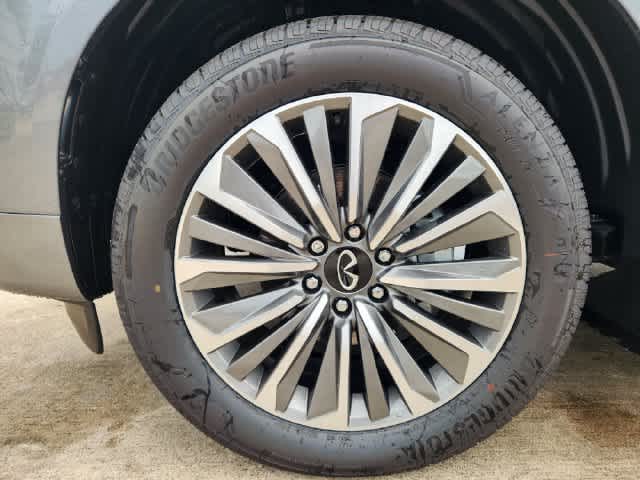 2027 INFINITI QX80 LUXE