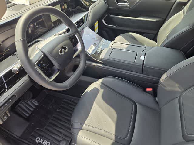 2027 INFINITI QX80 LUXE