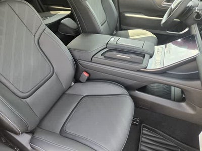 2027 INFINITI QX80 LUXE