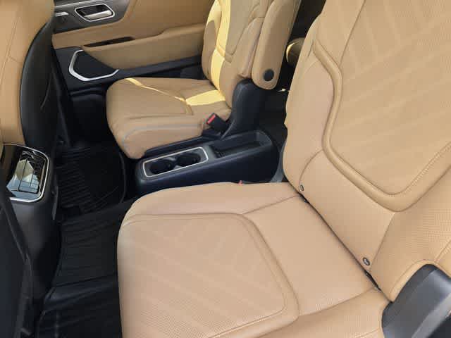 2027 INFINITI QX80 LUXE
