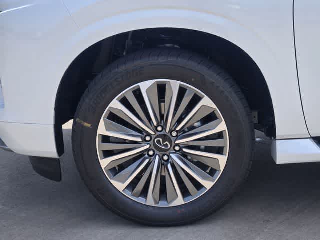 2027 INFINITI QX80 LUXE