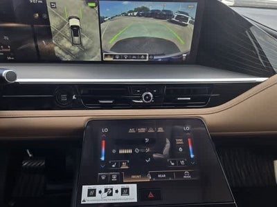 2027 INFINITI QX80 LUXE