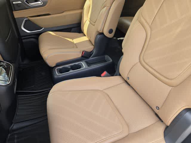2027 INFINITI QX80 LUXE