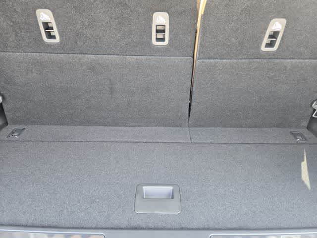 2027 INFINITI QX80 LUXE