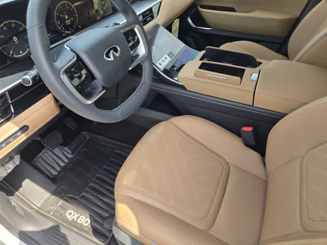 2027 INFINITI QX80 LUXE