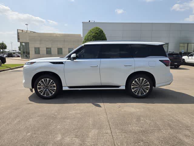 2027 INFINITI QX80 LUXE