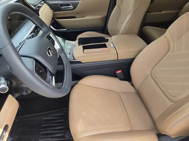 2027 INFINITI QX80 LUXE