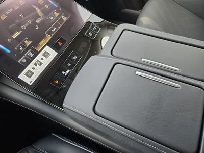 2027 INFINITI QX80 LUXE