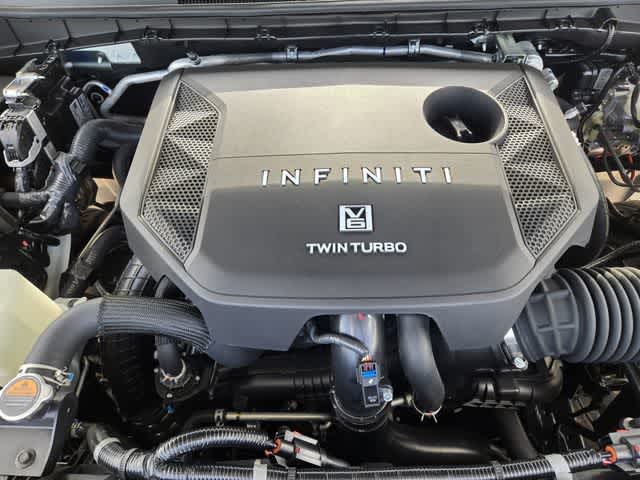 2027 INFINITI QX80 LUXE