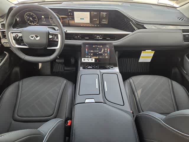 2027 INFINITI QX80 LUXE