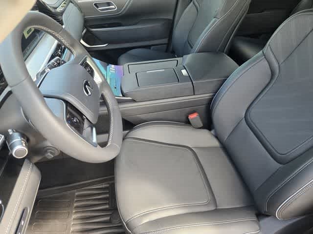 2027 INFINITI QX80 LUXE