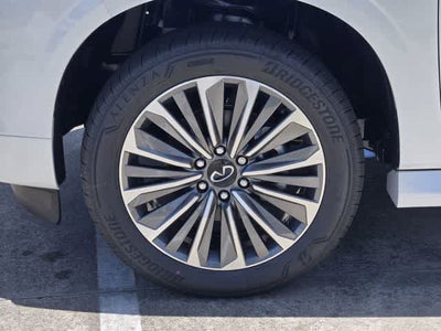 2026 INFINITI QX80 LUXE