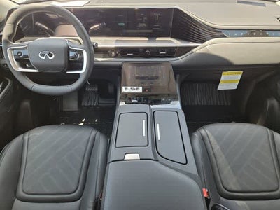 2026 INFINITI QX80 LUXE