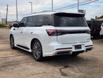 2027 INFINITI QX80 LUXE