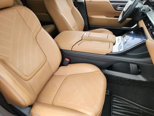 2027 INFINITI QX80 LUXE