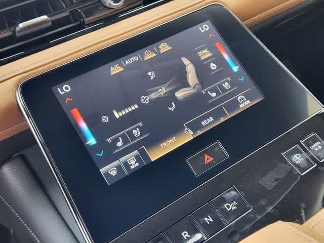 2027 INFINITI QX80 LUXE