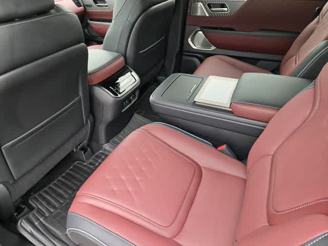 2027 INFINITI QX80 AUTOGRAPH