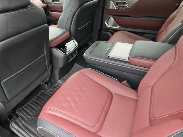 2027 INFINITI QX80 AUTOGRAPH