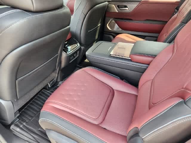 2027 INFINITI QX80 AUTOGRAPH