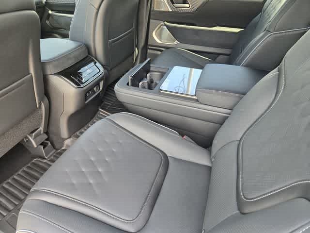 2027 INFINITI QX80 AUTOGRAPH