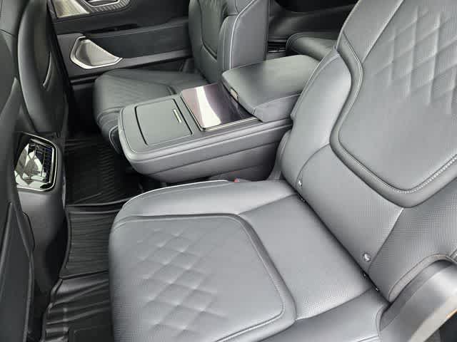 2027 INFINITI QX80 AUTOGRAPH