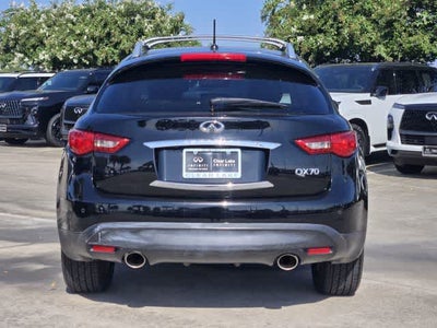 2016 INFINITI QX70 RWD 4dr