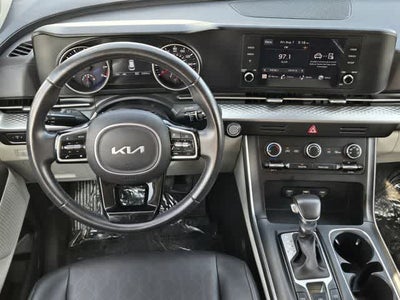 2024 Kia Carnival LX