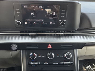 2024 Kia Carnival LX